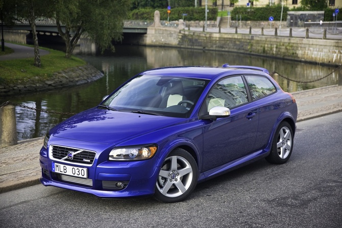 Volvo C30 1.6D DRIVe Momentum Volvo C30 1.6D DRIVe Momentum