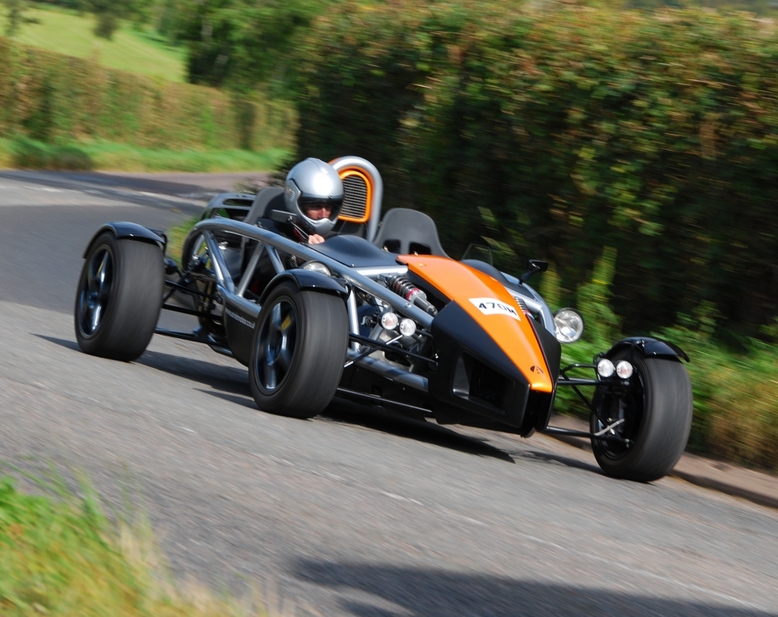The Atom's extreme looks create high expectations with regards to performance.