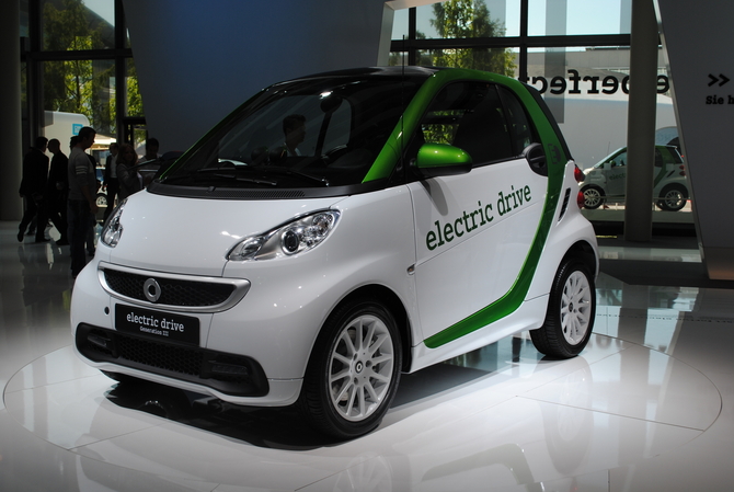 Car2Go uses exclusively Smart vehicles including the electric version Car2Go uses exclusively Smart vehicles including the electric version