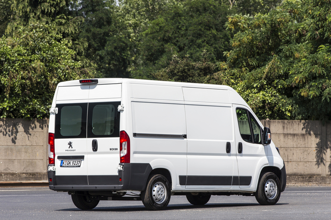 Peugeot Boxer Cabine Dupla 335 L3 2.2 HDi Peugeot Boxer Cabine Dupla 335 L3 2.2 HDi