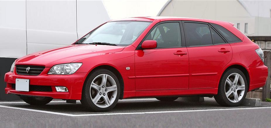 Toyota Altezza Gita AS300 Automatic basic info spec rating