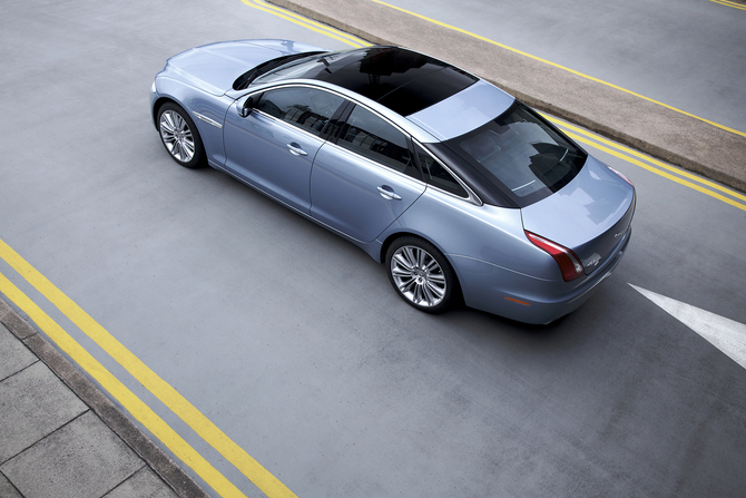Jaguar XJ 3.0 V6 Diesel S Supersport Jaguar XJ 3.0 V6 Diesel S Supersport