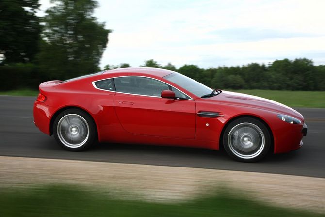 Aston Martin V8 Vantage 4.3 Coupe Sportshift Aston Martin V8 Vantage 4.3 Coupe Sportshift