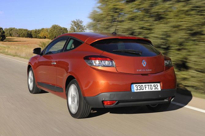 Renault Megane III Coupé 1.4 TCe 130cv Dynamique S Renault Megane III Coupé 1.4 TCe 130cv Dynamique S