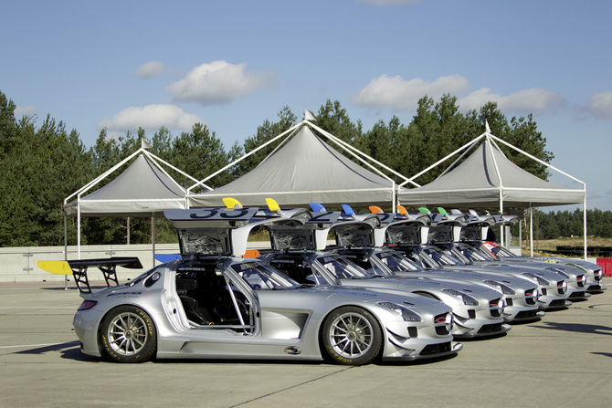 AMG target Ferrari 599 GTO with SLS Black AMG target Ferrari 599 GTO with SLS Black