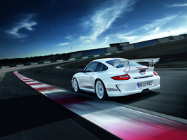 Car Videos to Brighten Your Weekend: The Porsche and Viper