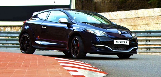 Renault Megane RS Red Bull RB8 Renault Megane RS Red Bull RB8
