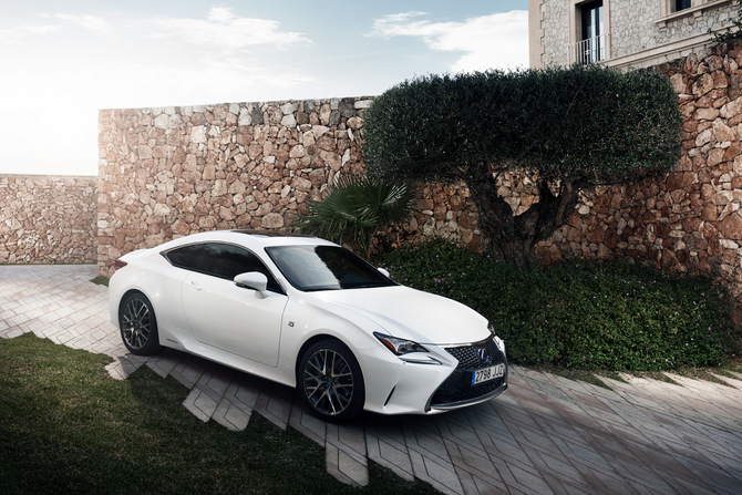 Lexus RC 300h Executive Lexus RC 300h Executive