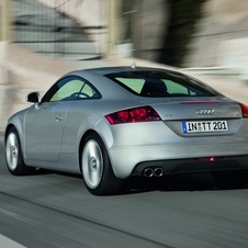 Audi TT Coupé 2.0 TDI quattro S tronic Audi TT Coupé 2.0 TDI quattro S tronic