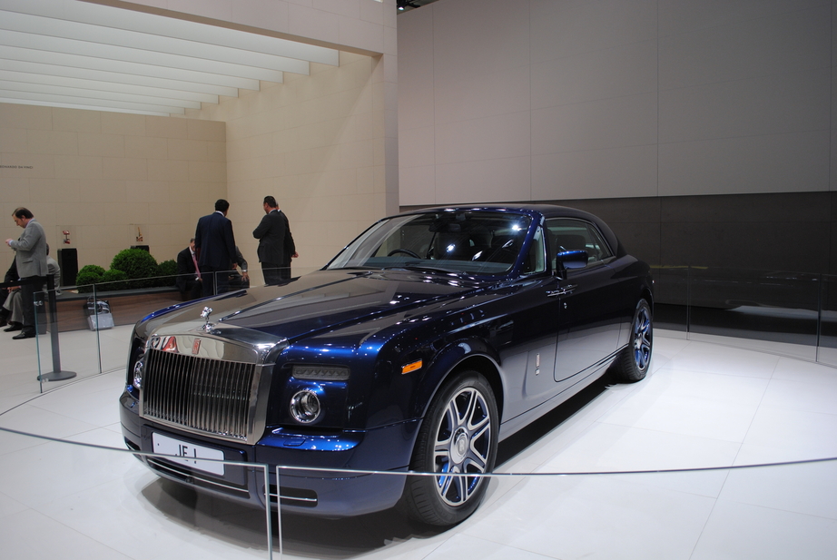 Carro In English >> Rolls Royce Johnny English Phantom Coupe 5 Photos Autoviva Com Carro In English >> Rolls Royce Johnny English Phantom Coupe 5 Photos Autoviva Com