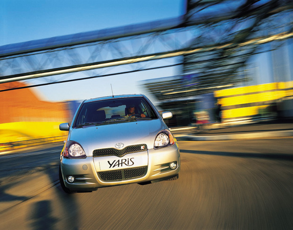 Toyota Yaris 1.0 vvt-i Toyota Yaris 1.0 vvt-i