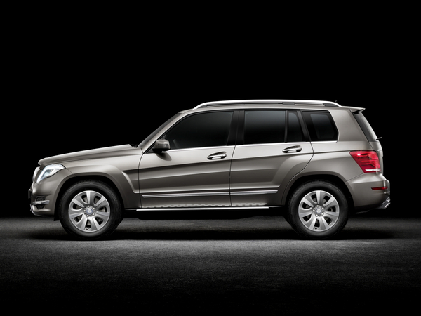 Mercedes GLK Meant to Bring Sedan Style into Compact SUV Mercedes GLK Meant to Bring Sedan Style into Compact SUV