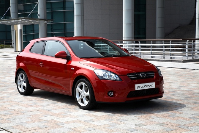 Kia pro_cee'd 2.0 CRDi Kia pro_cee'd 2.0 CRDi