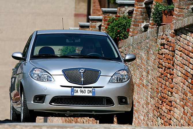 Lancia Ypsilon 1.4 8v Lancia Ypsilon 1.4 8v