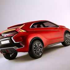O XR-PHEV II é uma evolução do XR-PHEV que foi apresentado em 2013 no Salão Automóvel de Los Angeles