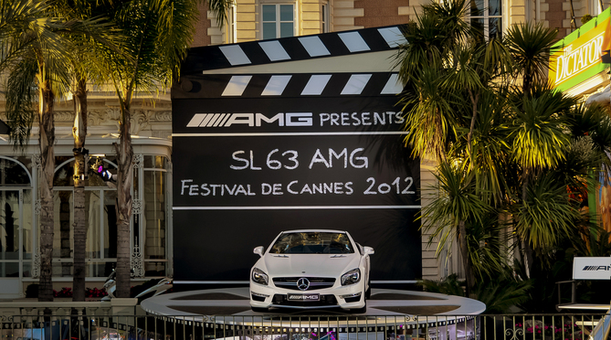 A Mercedes vai apresentar um SL65 AMG dorado na Gala de Cinema Contra a Sida A Mercedes vai apresentar um SL65 AMG dorado na Gala de Cinema Contra a Sida