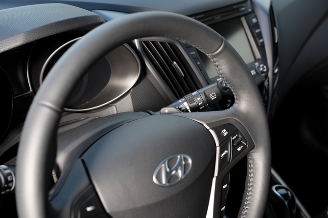 Hyundai Veloster gains speed with turbo version Hyundai Veloster gains speed with turbo version
