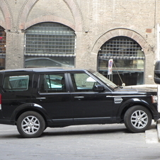 Land Rover Discovery 3.0 TDV6 SE Automatic Land Rover Discovery 3.0 TDV6 SE Automatic