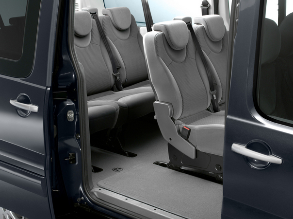 Citroen Berlingo Multispace and Dispatch Combi Refreshed for 2012 Citroen Berlingo Multispace and Dispatch Combi Refreshed for 2012
