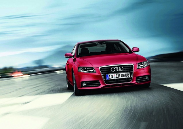 Audi A4 2.0 TFSI 211cv quattro S tronic Audi A4 2.0 TFSI 211cv quattro S tronic