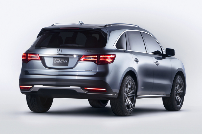 The new car has a lower roof than the previous generation The new car has a lower roof than the previous generation