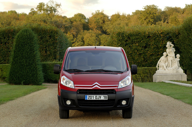 Citroën Jumpy Combi Vidrada L2H1 HDI 140 FAP Luxo Citroën Jumpy Combi Vidrada L2H1 HDI 140 FAP Luxo