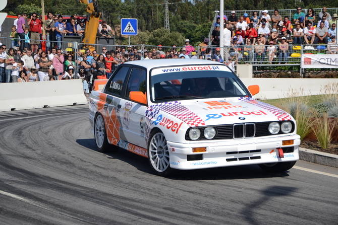 BMW 320is BMW 320is