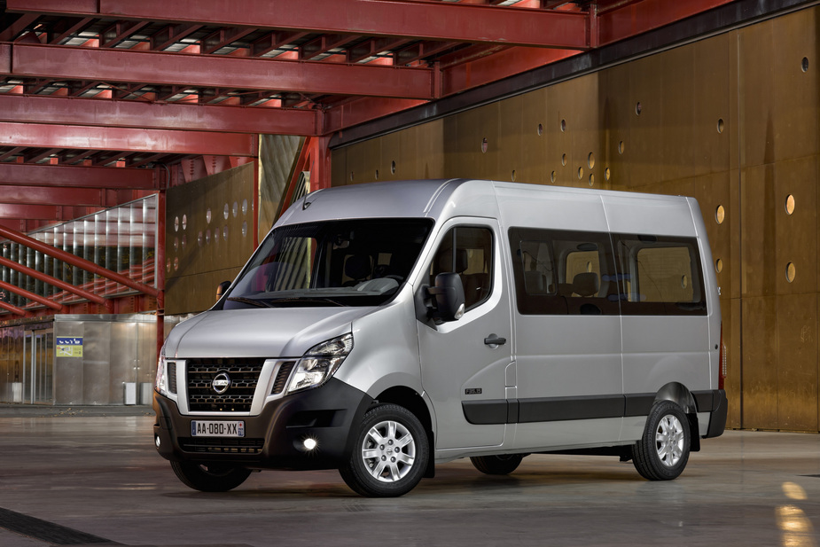 Nissan nv400 combi clearance