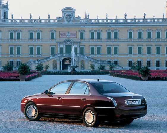 Lancia Thesis 2.4 20v Lancia Thesis 2.4 20v