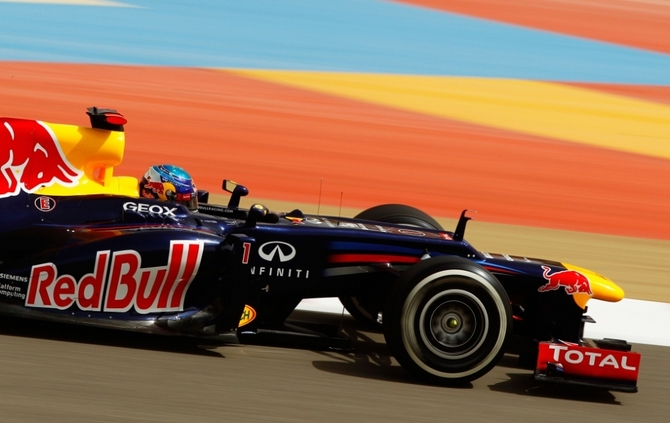 Vettel back in pole position in Bahrain Vettel back in pole position in Bahrain