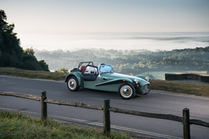 The main bodywork features retro Caterham branding and Sprint logo