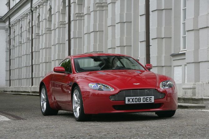 Aston Martin V8 Vantage 4.3 Coupe Aston Martin V8 Vantage 4.3 Coupe
