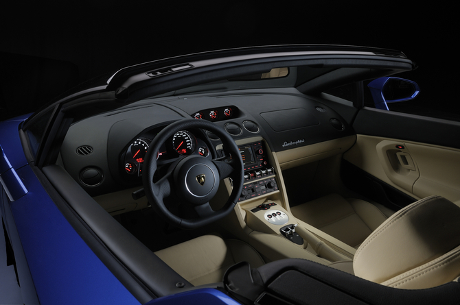 Lamborghini Gallardo LP 550-2 Spyder Lamborghini Gallardo LP 550-2 Spyder