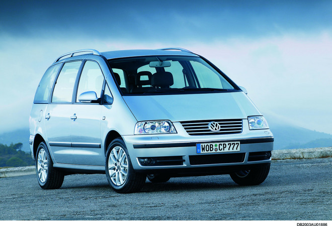 Volkswagen Sharan 2.0I TDI 140cv Confortline BlueMotion Volkswagen Sharan 2.0I TDI 140cv Confortline BlueMotion