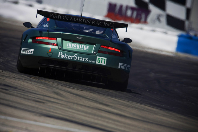 Aston Martin DBR9 Aston Martin DBR9