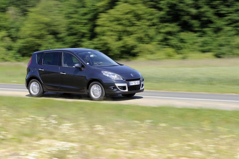 Renault Scenic 1.4 TCe Dynamique TomTom 5dr