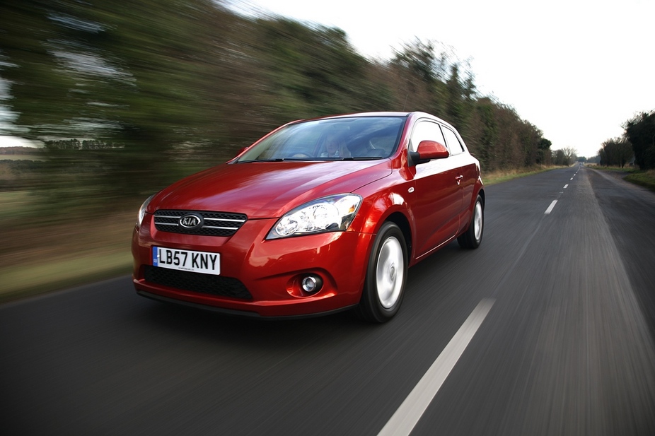 Kia cee'd S coupe 1.4 CVVT 109cv EX ISG (09)