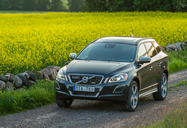 Volvo XC60 D5 Momentum Geartronic Volvo XC60 D5 Momentum Geartronic