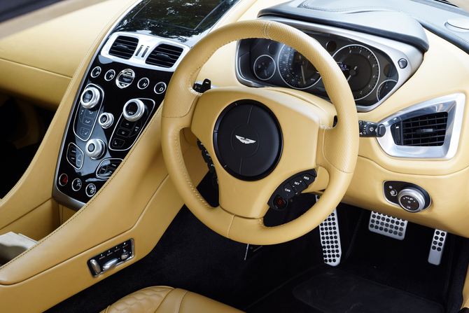 Aston Martin Vanquish Aston Martin Vanquish