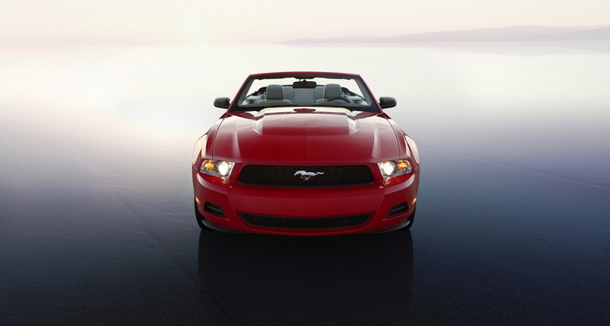 Ford Mustang V6 Coupé Ford Mustang V6 Coupé