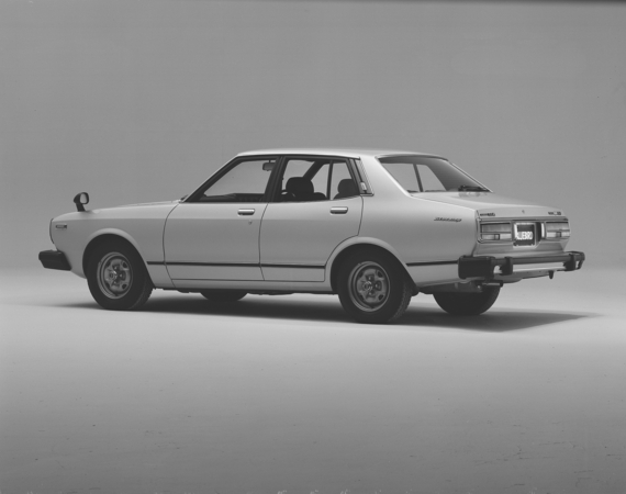 Nissan Bluebird Hardtop 2000G6-EF Nissan Bluebird Hardtop 2000G6-EF