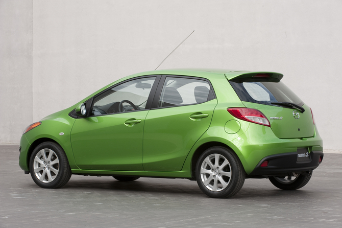 Mazda 2 Sport Mazda 2 Sport