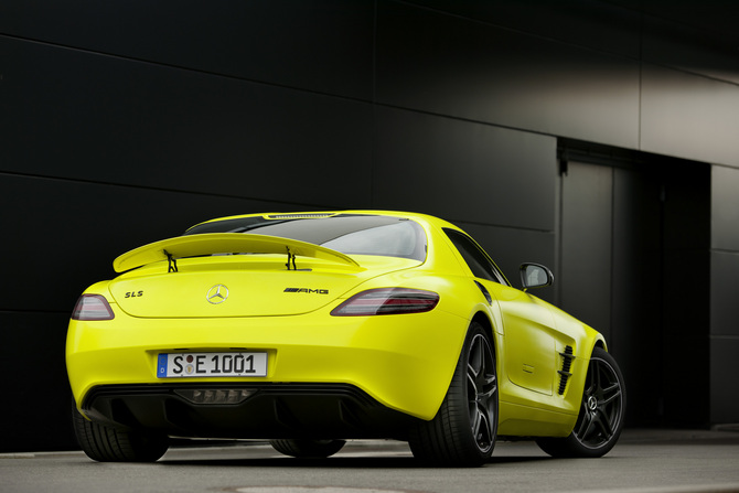 Mercedes-Benz SLS AMG E-CELL Mercedes-Benz SLS AMG E-CELL