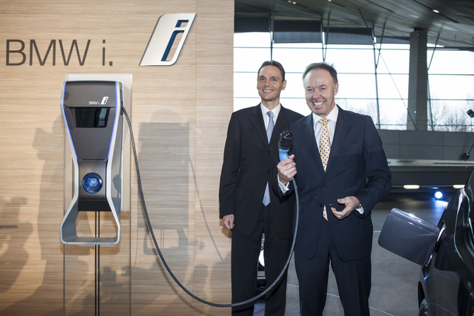 A BMW vai usar o modelo para desenvolver novas tecnologias para outros carros A BMW vai usar o modelo para desenvolver novas tecnologias para outros carros