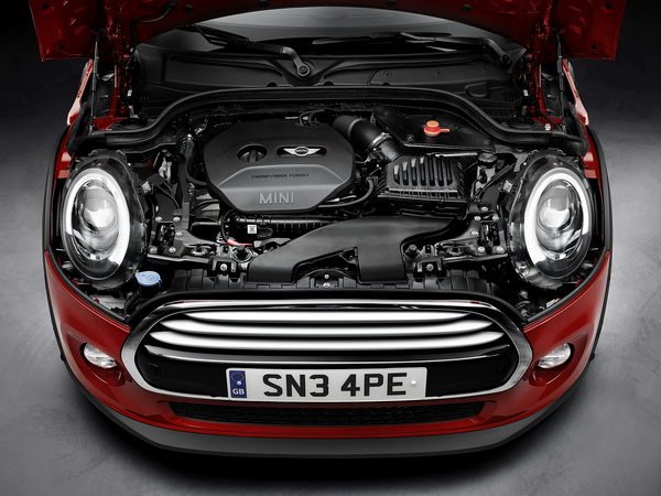 The Cooper uses a 1.5-liter turbocharged three-cylinder engine The Cooper uses a 1.5-liter turbocharged three-cylinder engine