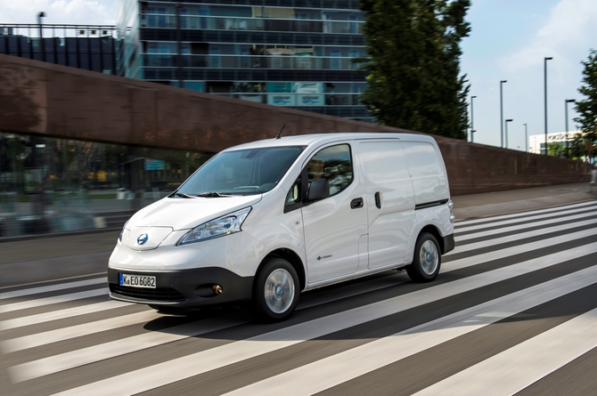 Nissan e-NV200 Van Flex Basic Pack Plus+C6kW+Grelha Nissan e-NV200 Van Flex Basic Pack Plus+C6kW+Grelha