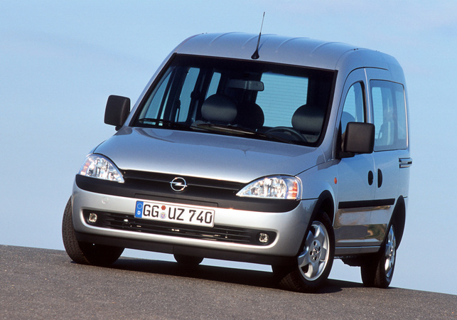 Opel Combo Tour 1.3 CDTI DPF 75cv Opel Combo Tour 1.3 CDTI DPF 75cv