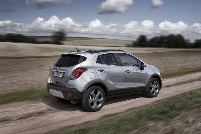 Primeiras unidades chegarão aos concessionários Opel no início de 2015 Primeiras unidades chegarão aos concessionários Opel no início de 2015