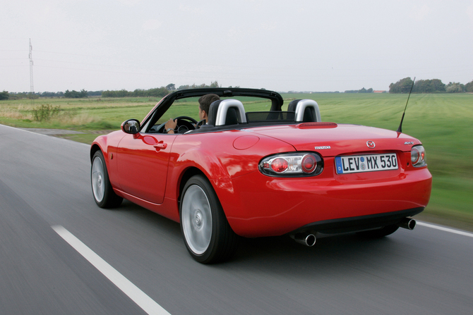 Mazda MX-5 2.0 Mazda MX-5 2.0