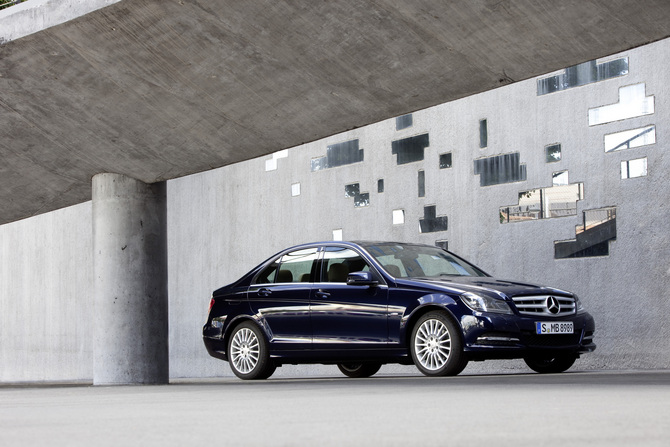 Mercedes-Benz C 200 CDI BlueEfficiency Avantgarde Mercedes-Benz C 200 CDI BlueEfficiency Avantgarde